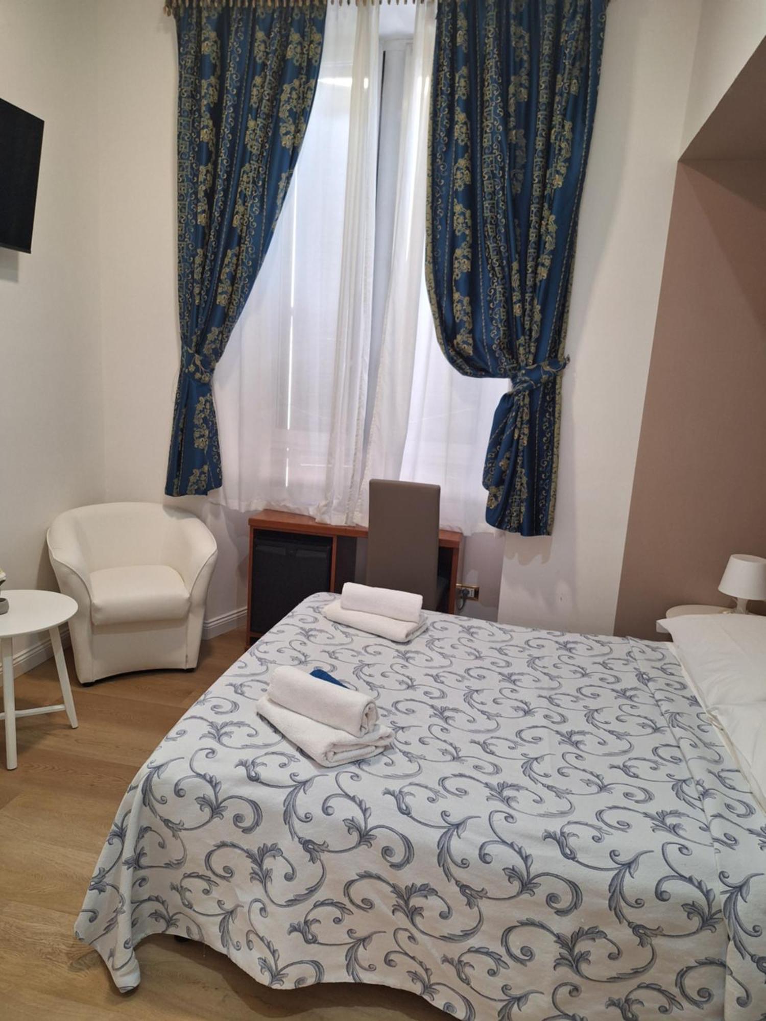 Evergreen Rome Extérieur photo